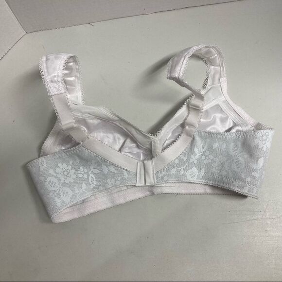 PLAYTEX, Women’s Bra, White, Size 36B, No Wire, - Picture 9 of 11